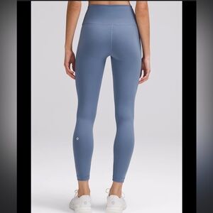 lululemon athletica Blue Wunder Train Leggings Size 6